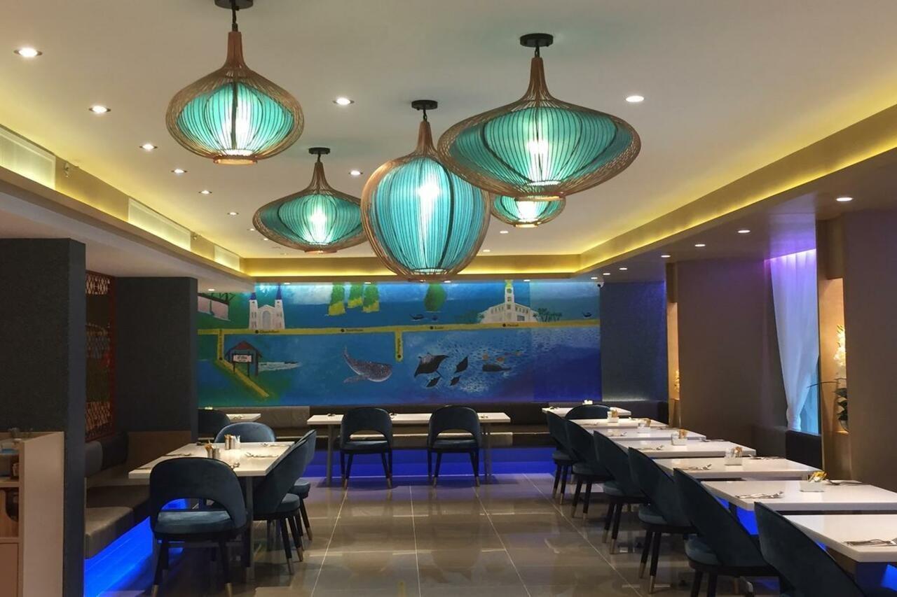 Bizotel Premier Hotel & Residence Bangkok Bagian luar foto