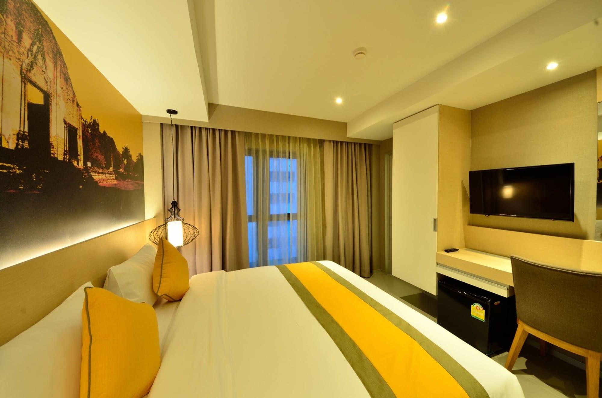Bizotel Premier Hotel & Residence Bangkok Bagian luar foto
