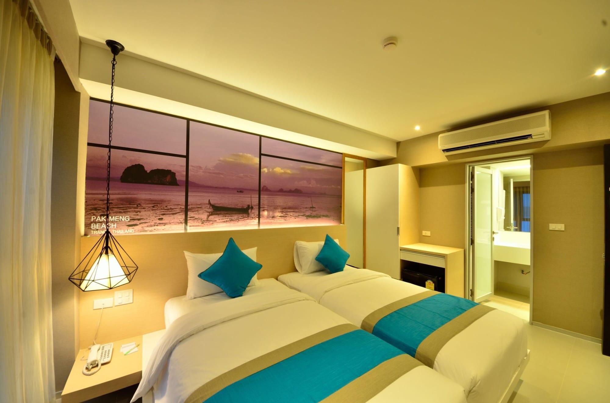 Bizotel Premier Hotel & Residence Bangkok Bagian luar foto