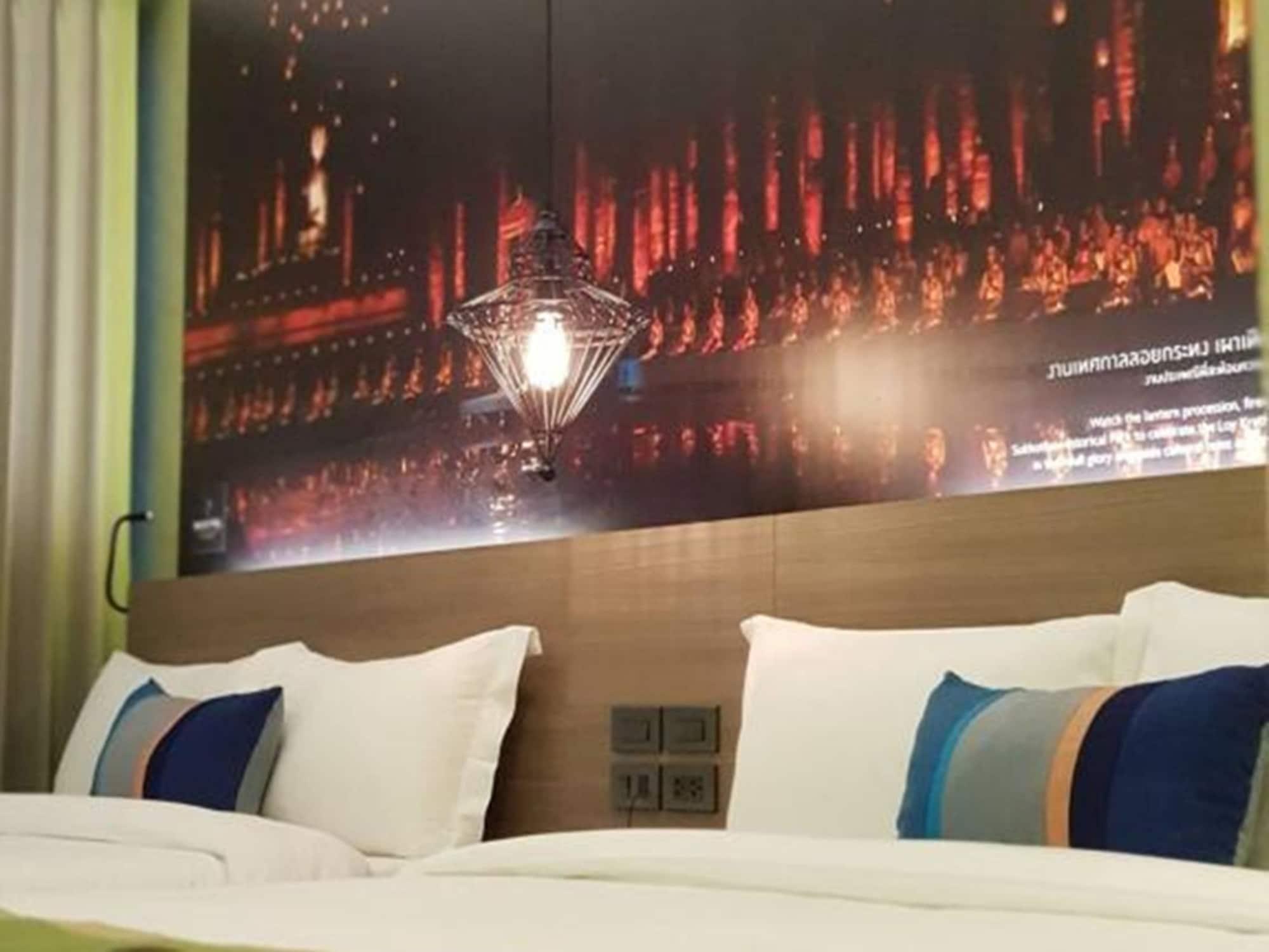 Bizotel Premier Hotel & Residence Bangkok Bagian luar foto