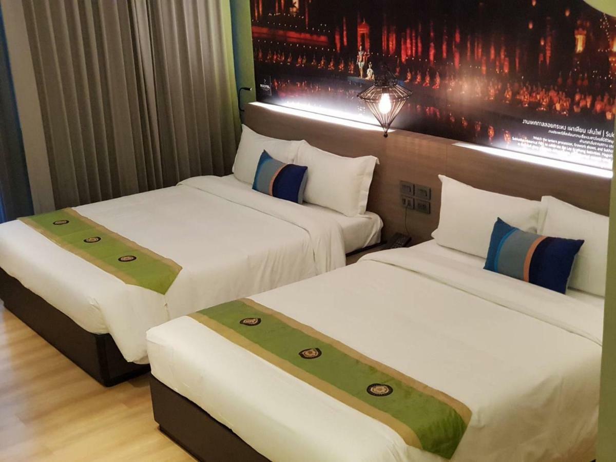 Bizotel Premier Hotel & Residence Bangkok Bagian luar foto